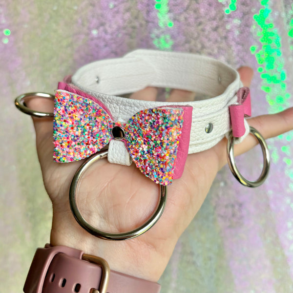 Sample Sale - Deluxe Party Bow Collar - Vegan White and Silver - 12"-15" Sample Sale Restrained Grace   